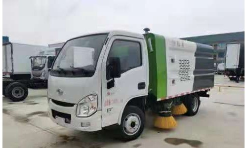 躍進(jìn)小福星S70掃路車(chē) 