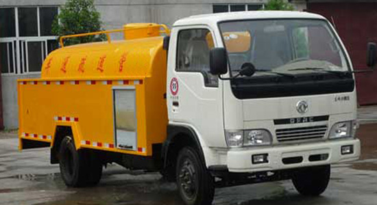 東風(fēng)小霸王高壓清洗車(chē) 
