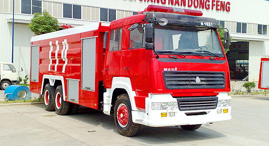  斯太爾雙橋水罐消防車(chē)  