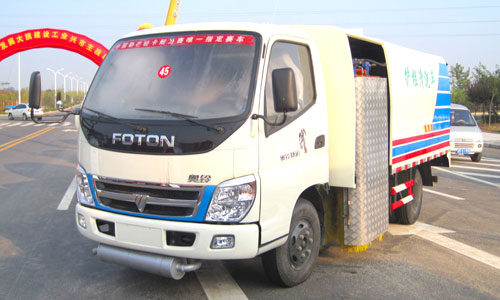 福田護(hù)欄清洗車(chē) 