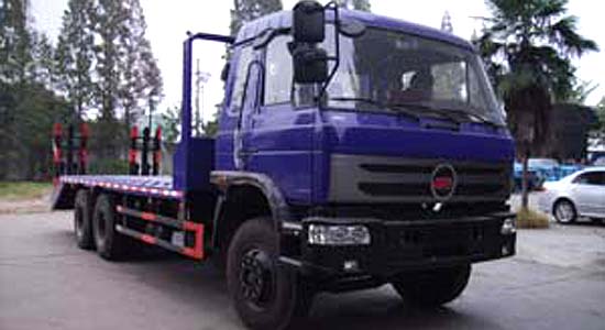 楚風(fēng)后八輪平板運(yùn)輸車(chē) 