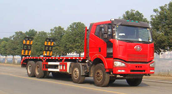 解放前四后八平板運(yùn)輸車(chē) 