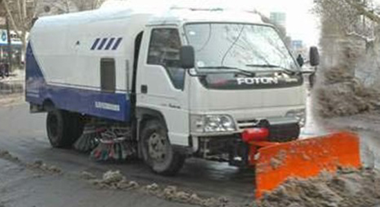 多功能掃路推雪車(chē) 