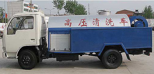 東風(fēng)小金霸高壓清洗車(chē) 