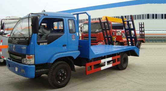 東風(fēng)勁卡平板運(yùn)輸車(chē) 